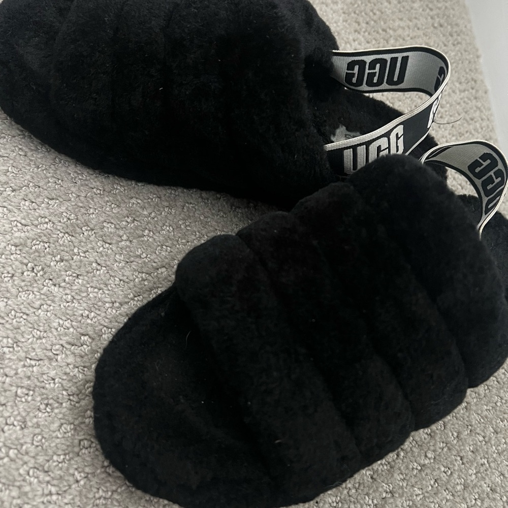 UGG Fluff Yeah Women’s Sandals